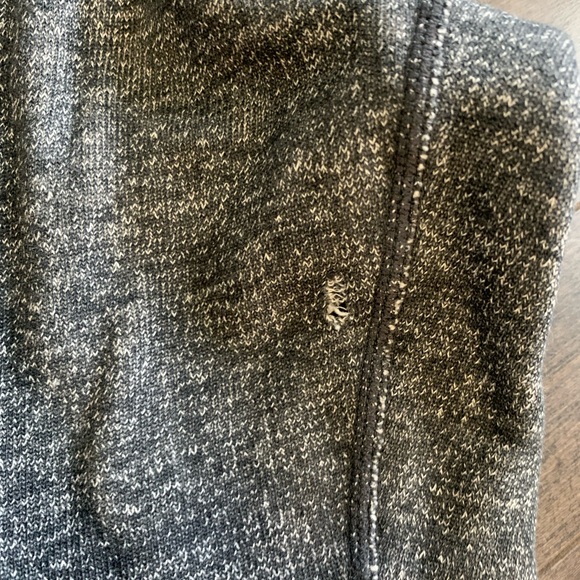 Men’s M Heathered Gray Lululemon Crewneck - Picture 3 of 9